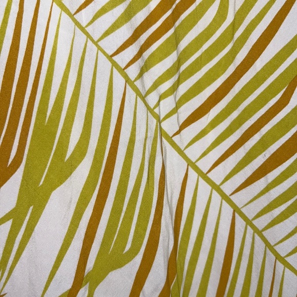 Manuhealii Nani Dress - Picture 3 of 4